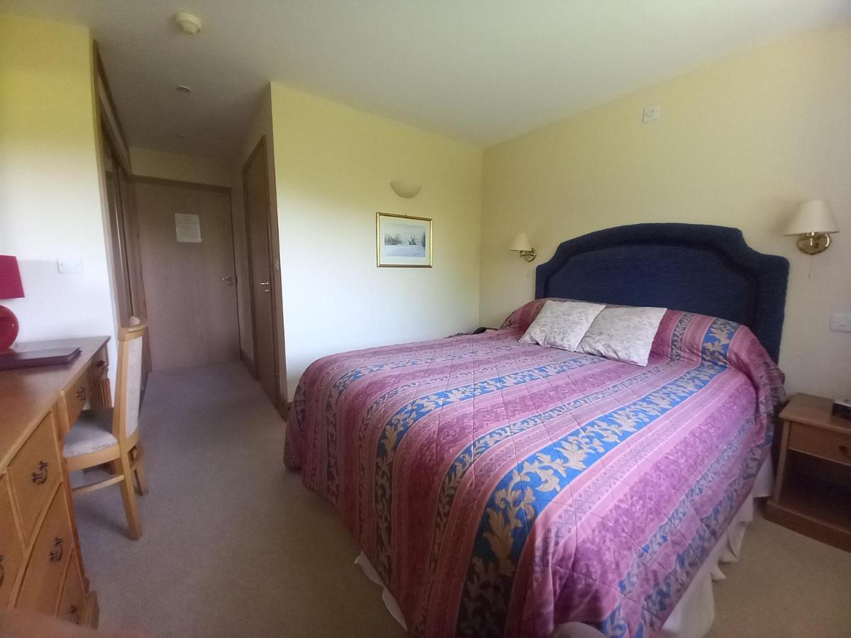Golden Ball Hotel Elsworth 部屋 写真